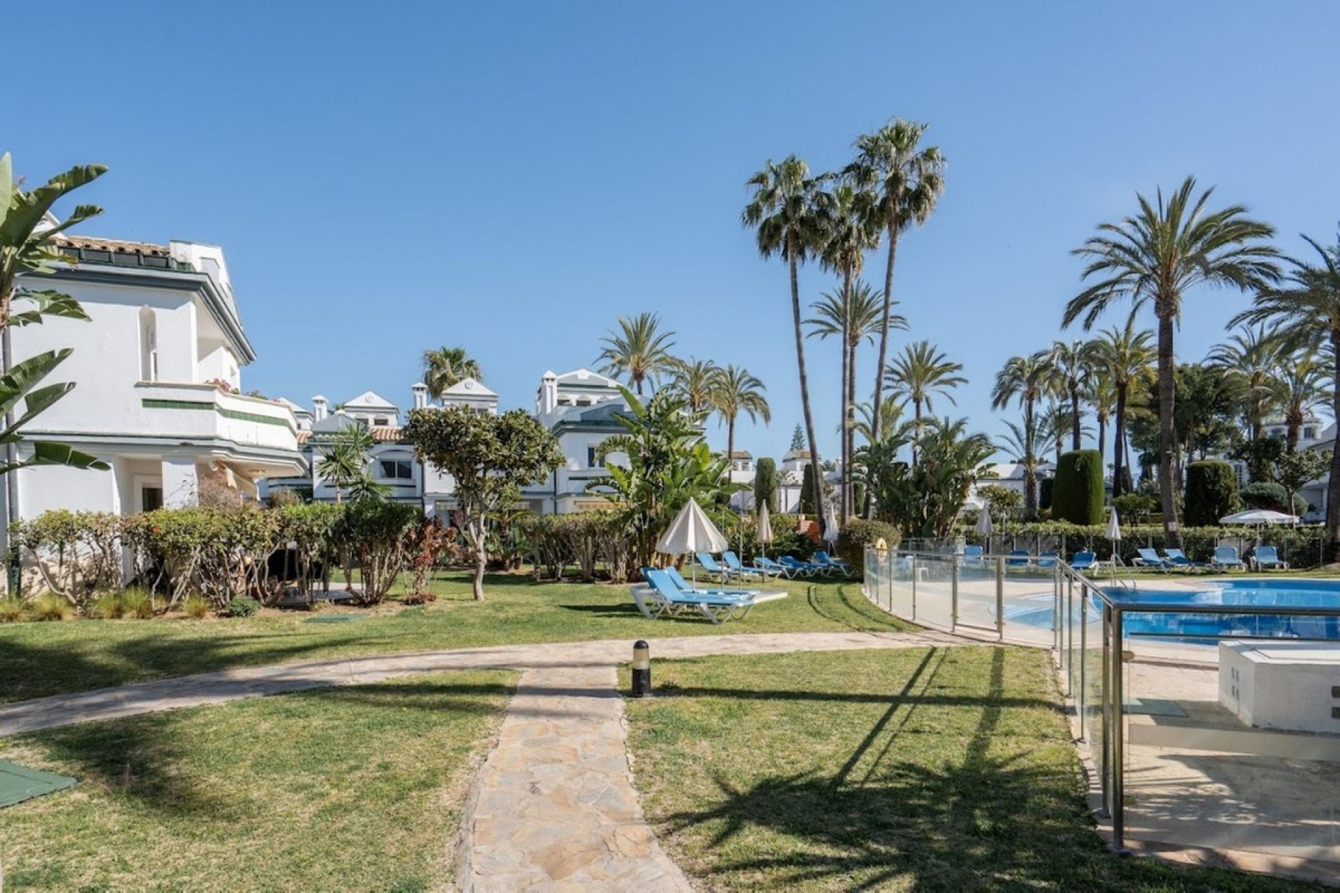 Rynek wtórny - Town house - Estepona - New Golden Mile