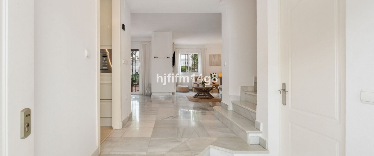 Rynek wtórny - Town house - Marbella - Nueva Andalucía