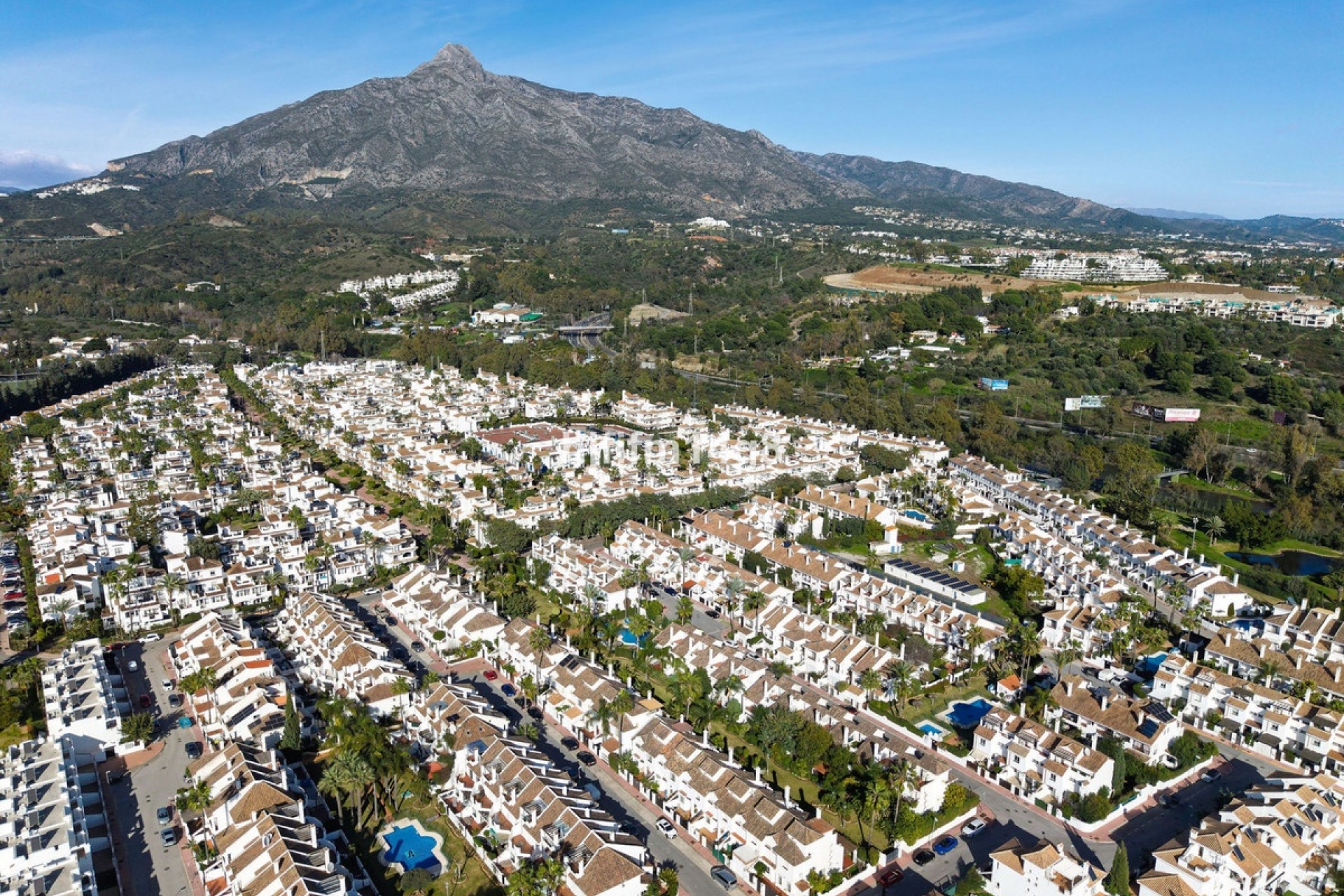 Rynek wtórny - Town house - Marbella - Nueva Andalucía