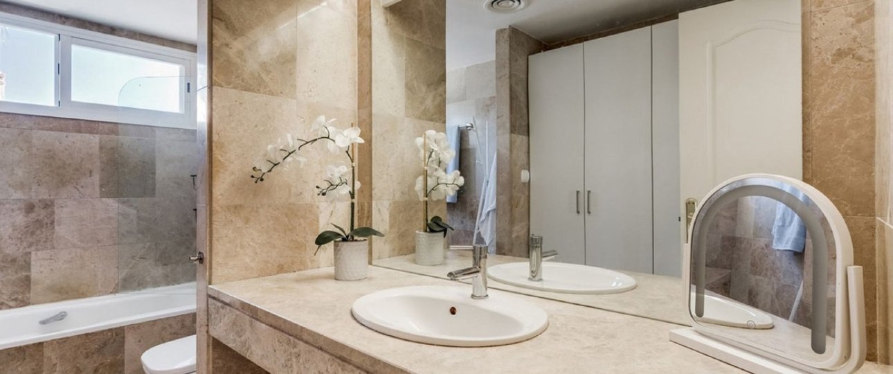 Rynek wtórny - Town house - Marbella - Nueva Andalucía