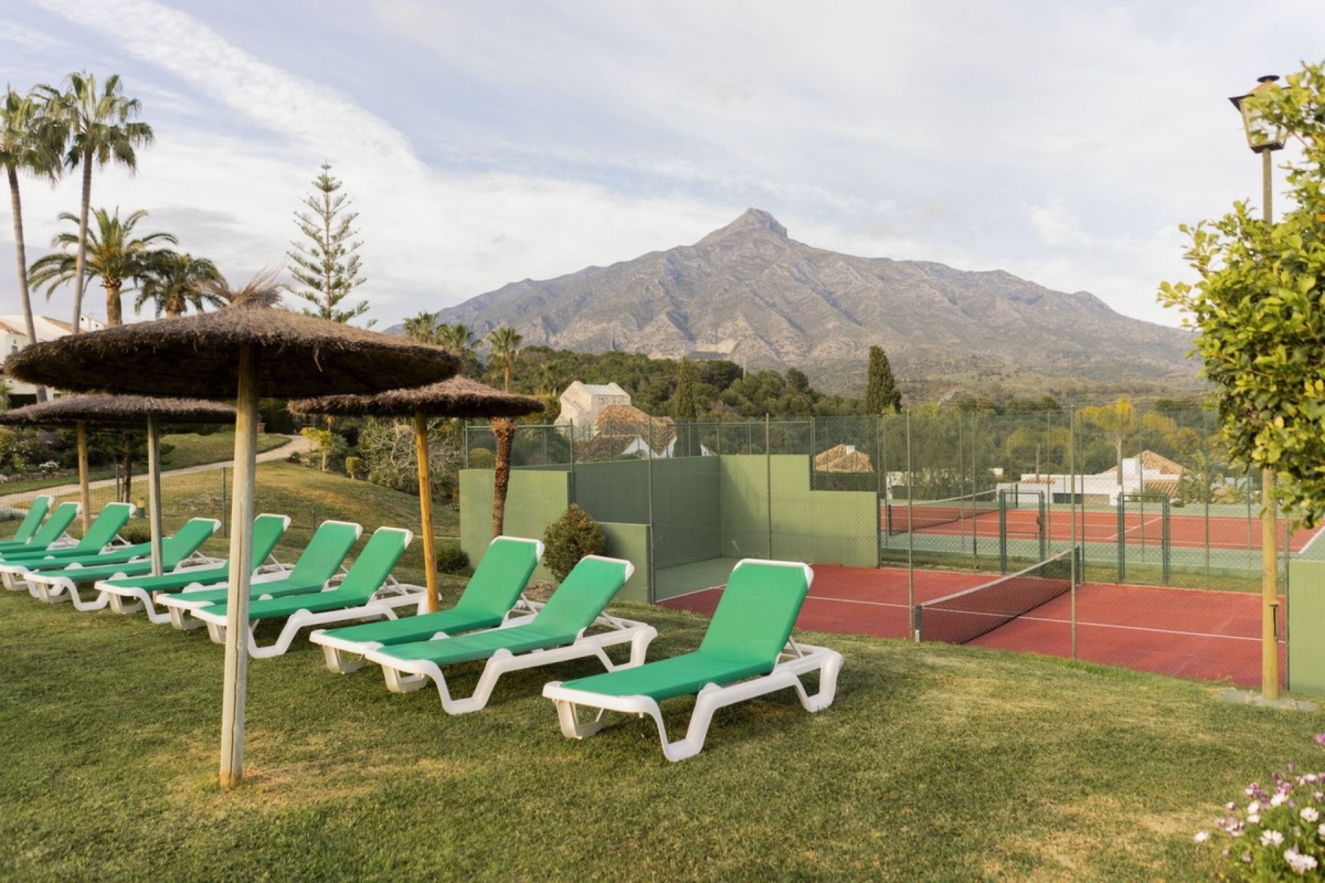 Rynek wtórny - Town house - Marbella - Nueva Andalucía