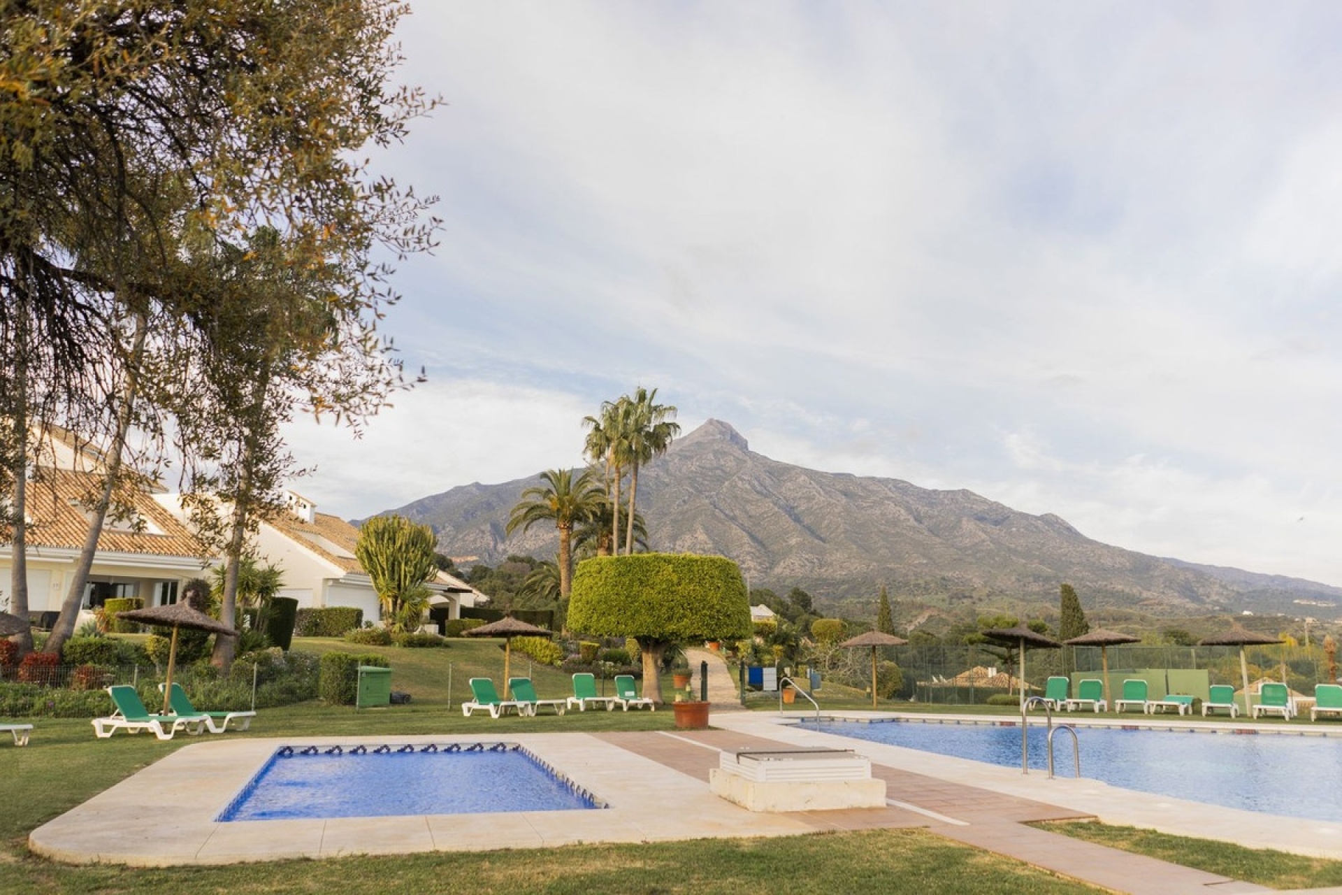 Rynek wtórny - Town house - Marbella - Nueva Andalucía