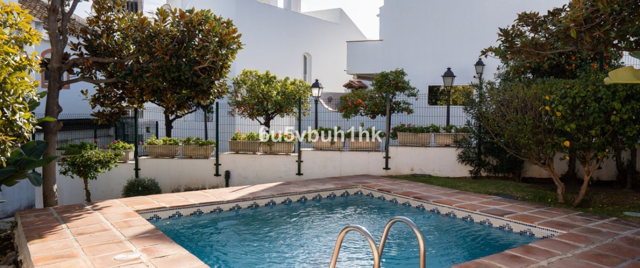 Rynek wtórny - Town house - Marbella - Nueva Andalucía