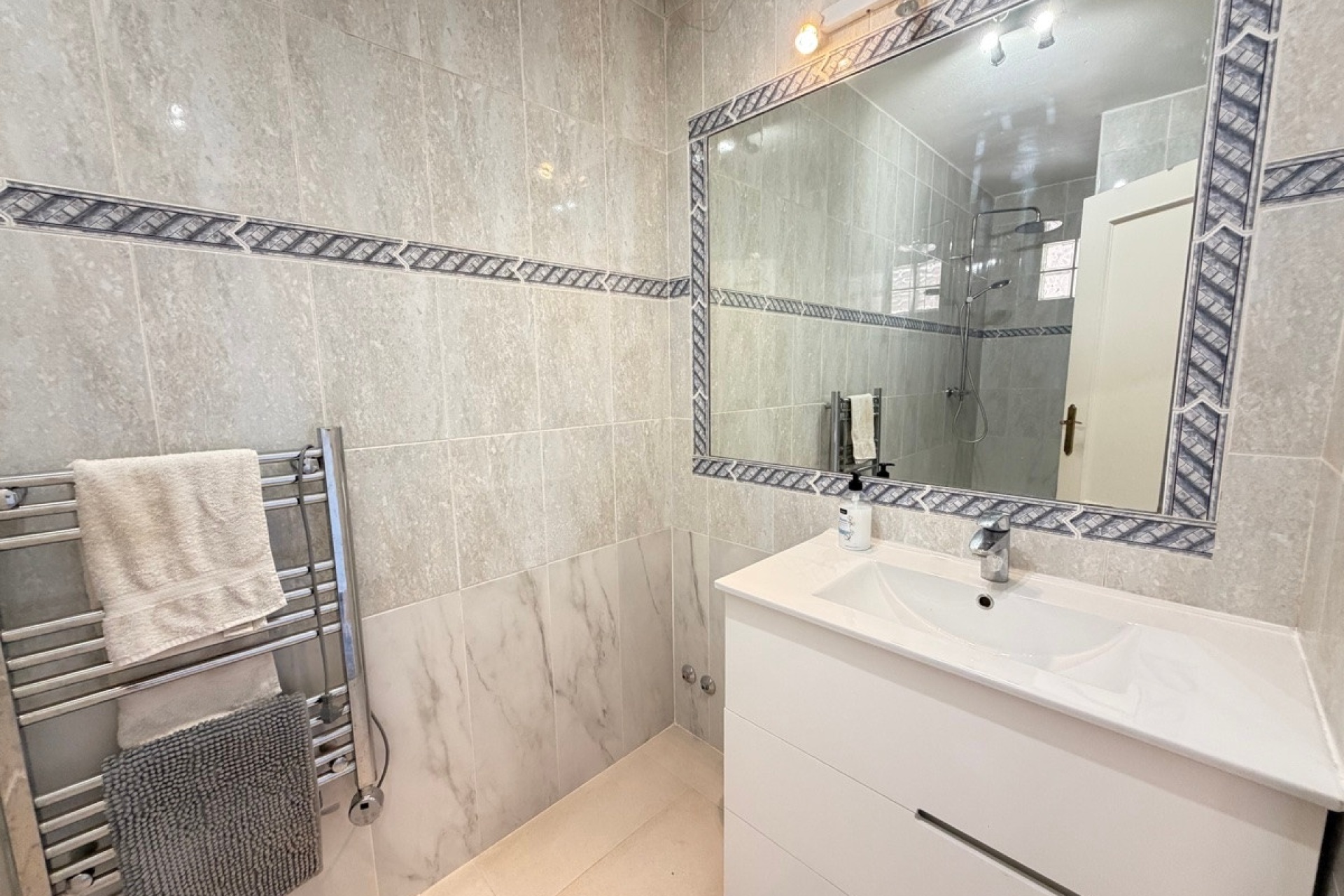 Rynek wtórny - Town house - Orihuela - La Zenia