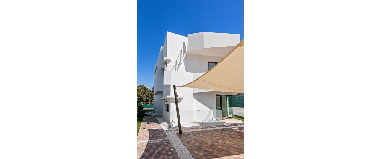 Rynek wtórny - Villa - Estepona - Atalaya