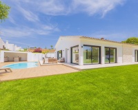 Rynek wtórny - Villa - Estepona - Atalaya