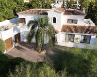 Rynek wtórny - Villa - Estepona - Atalaya