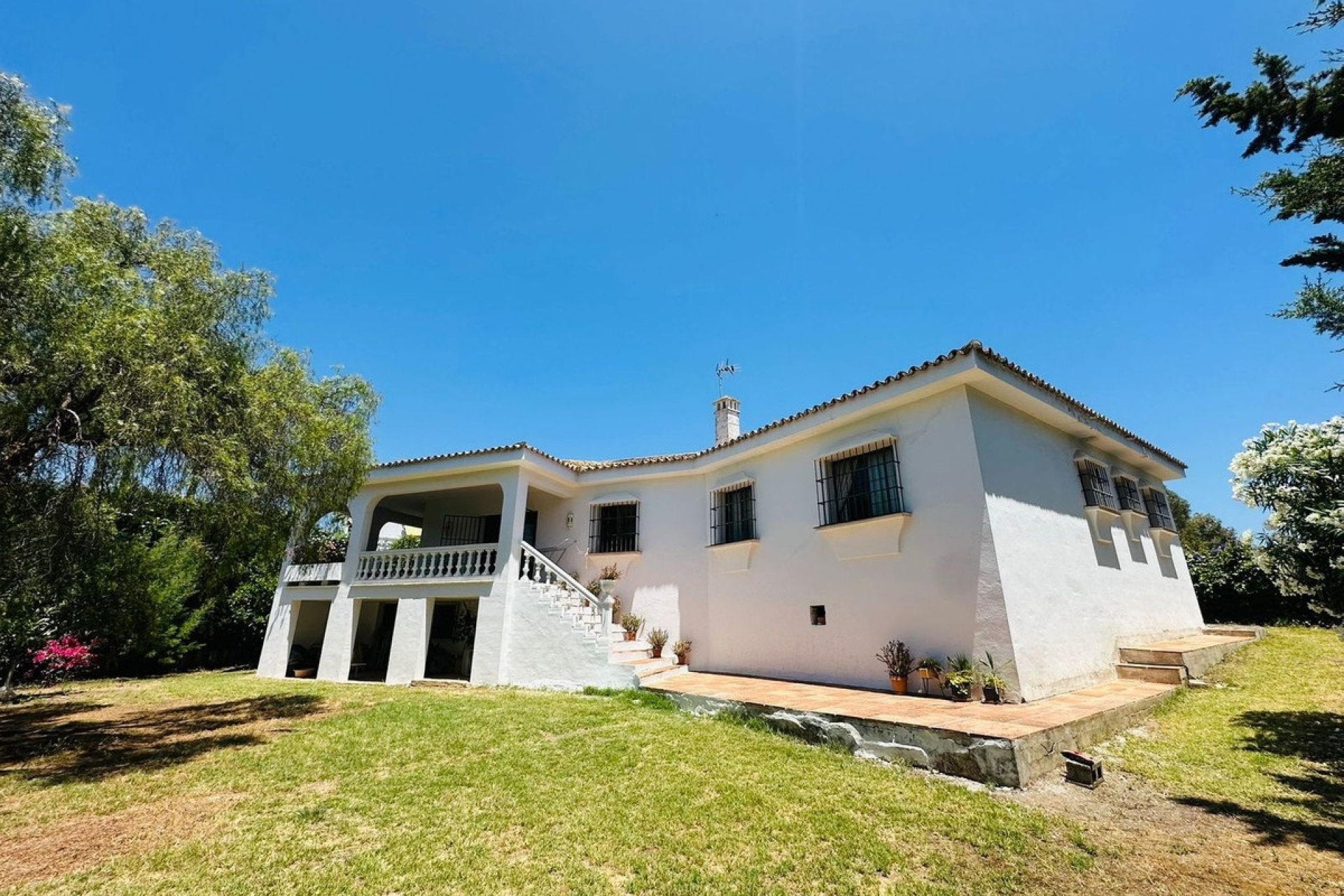 Rynek wtórny - Villa - Estepona - Atalaya
