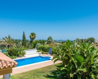 Rynek wtórny - Villa - Estepona - Atalaya