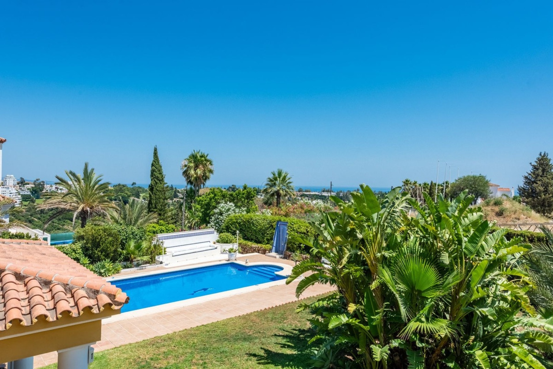 Rynek wtórny - Villa - Estepona - Atalaya