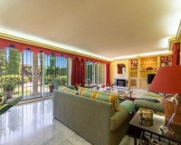 Rynek wtórny - Villa - Estepona - Atalaya