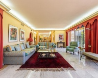 Rynek wtórny - Villa - Estepona - Atalaya