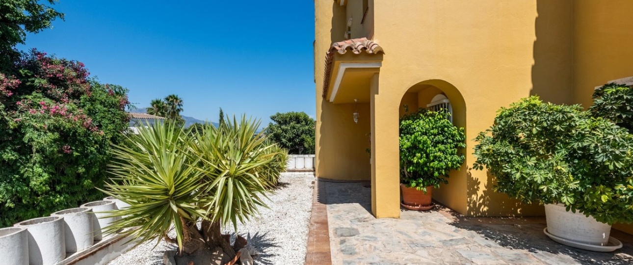 Rynek wtórny - Villa - Estepona - Atalaya