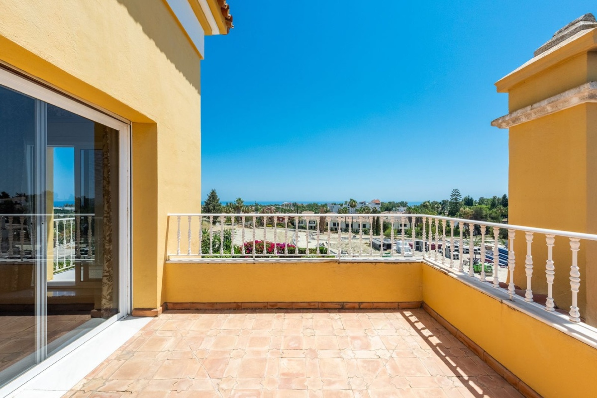 Rynek wtórny - Villa - Estepona - Atalaya