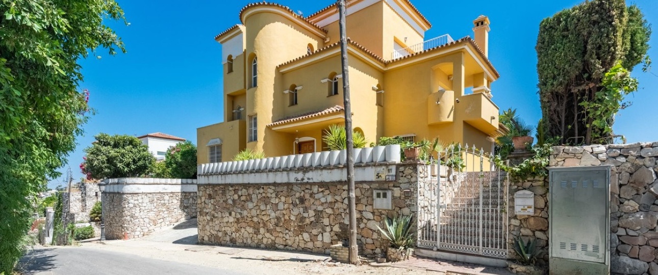 Rynek wtórny - Villa - Estepona - Atalaya