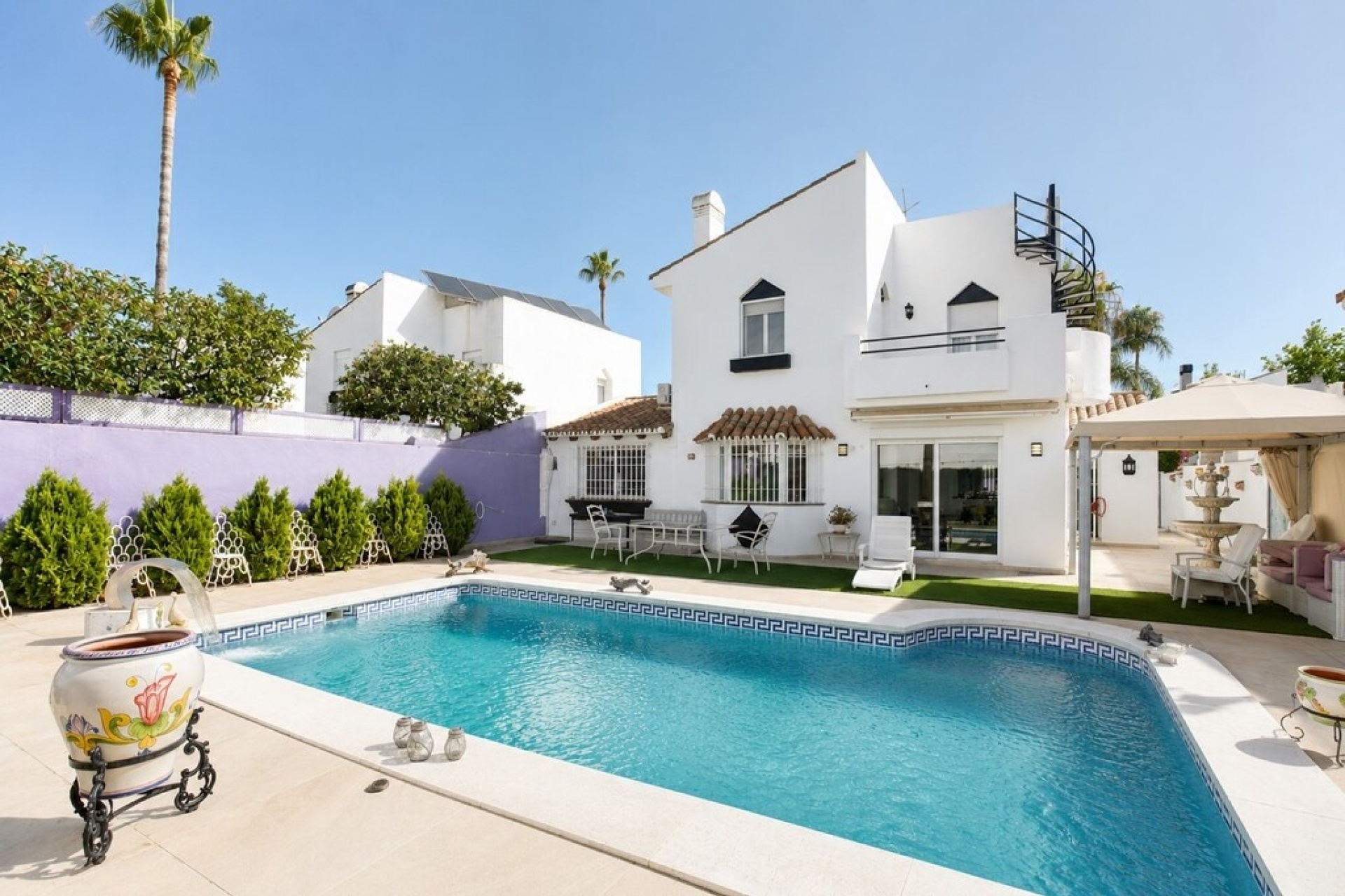 Rynek wtórny - Villa - Estepona - Atalaya