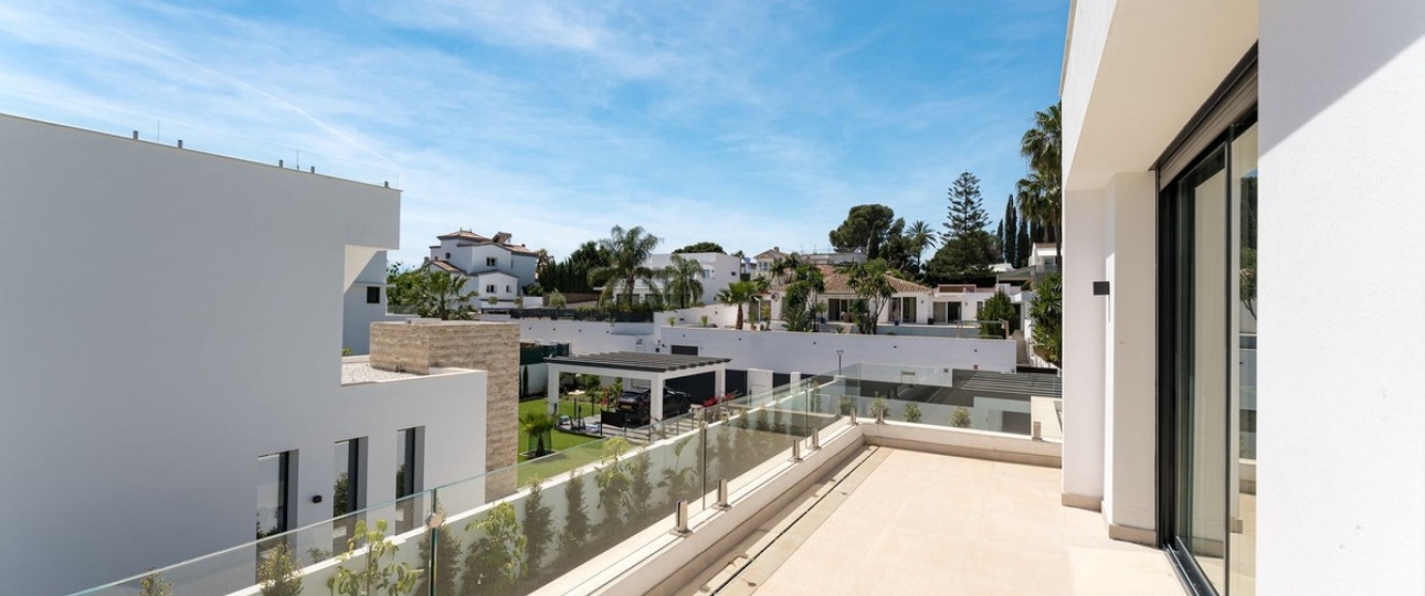 Rynek wtórny - Villa - Estepona - Atalaya
