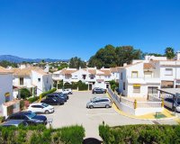Rynek wtórny - Villa - Estepona - Atalaya