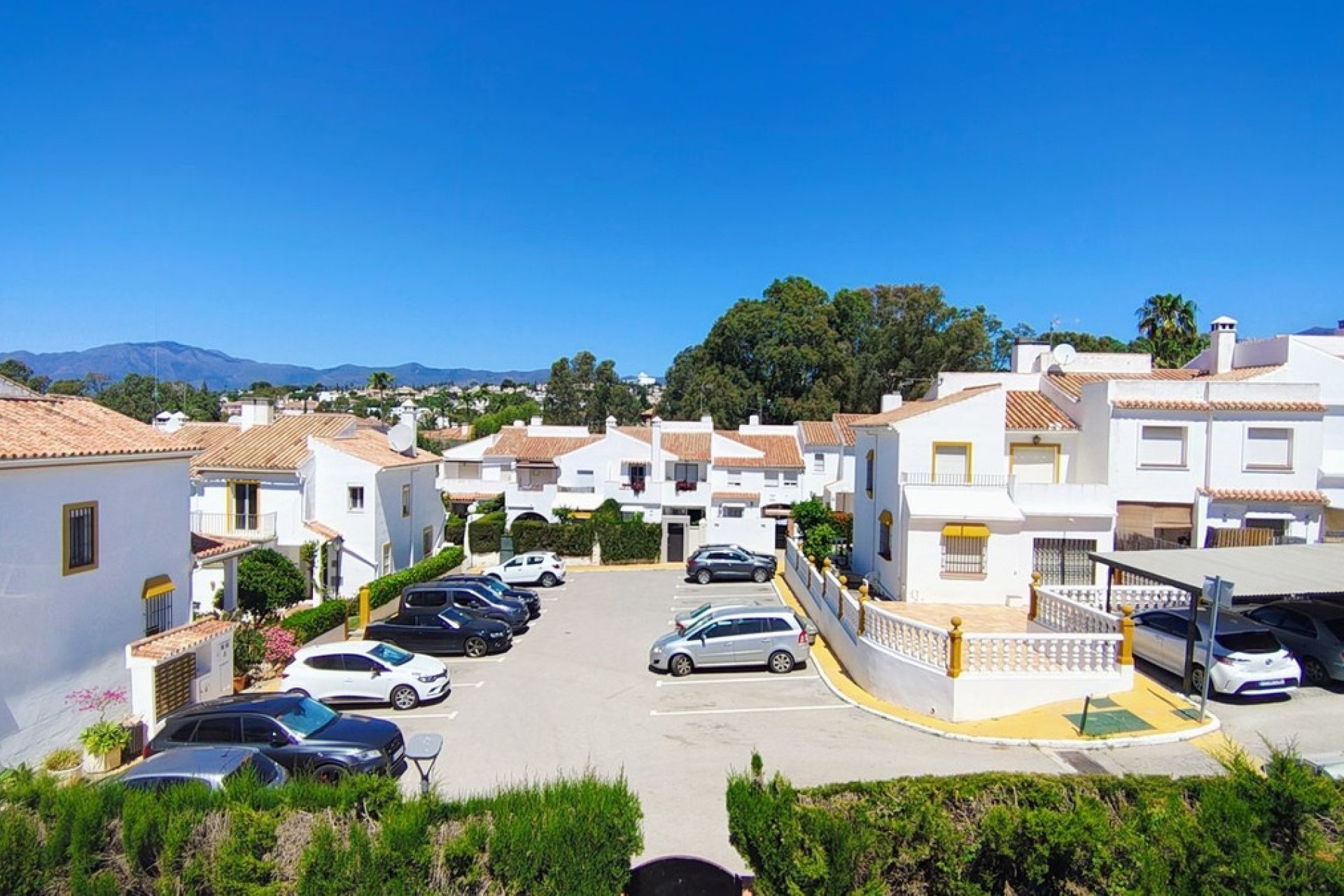Rynek wtórny - Villa - Estepona - Atalaya