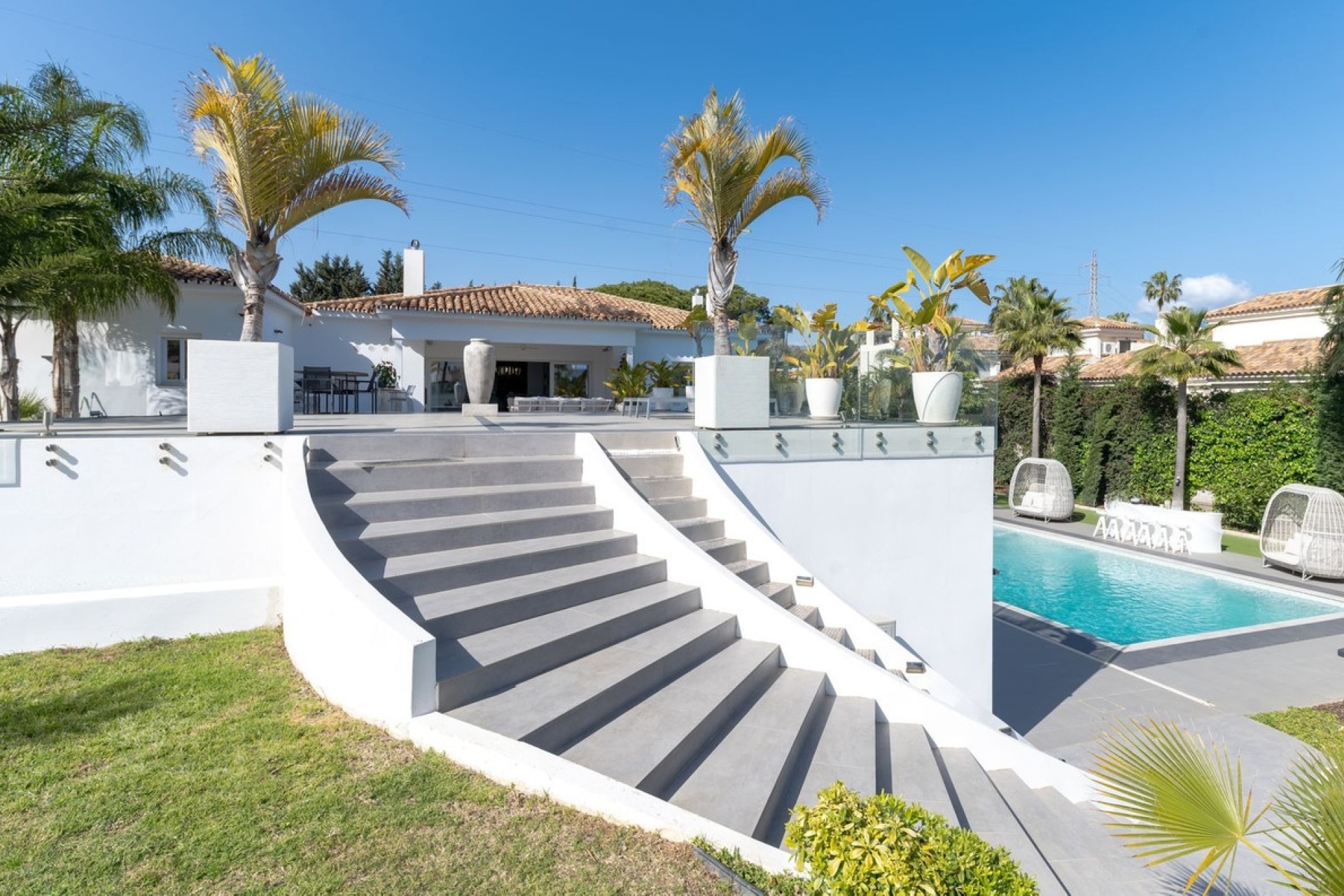 Rynek wtórny - Villa - Estepona - Atalaya