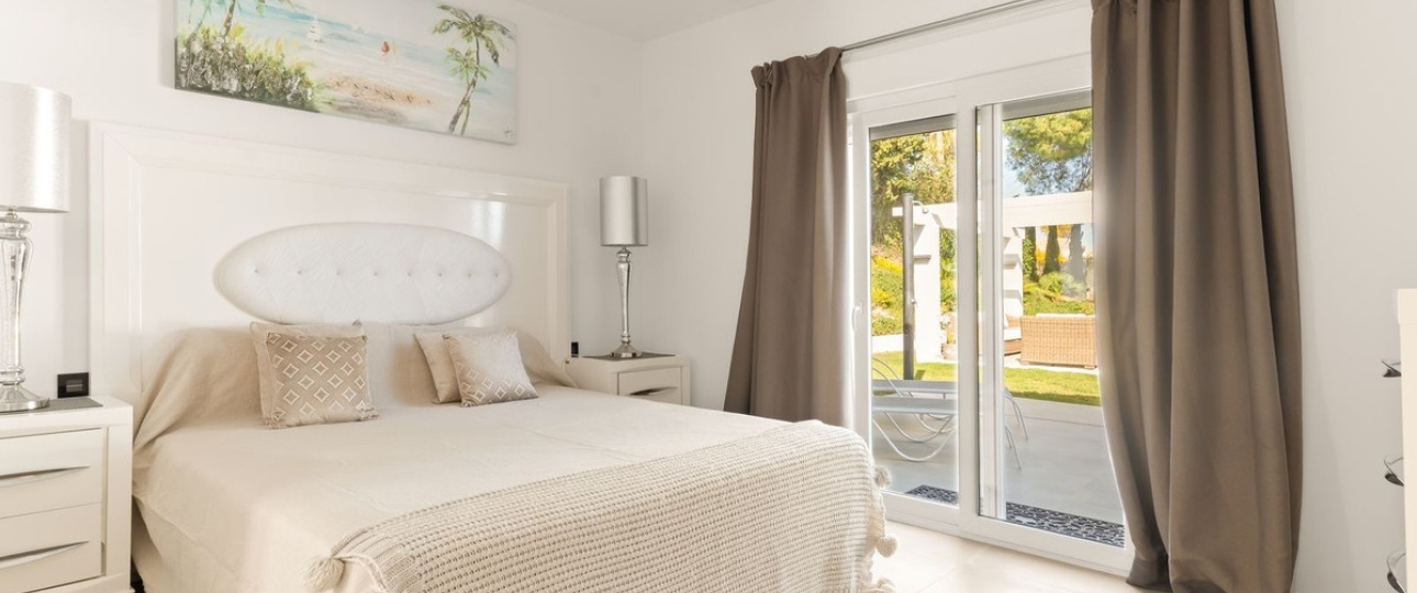 Rynek wtórny - Villa - Estepona - Atalaya