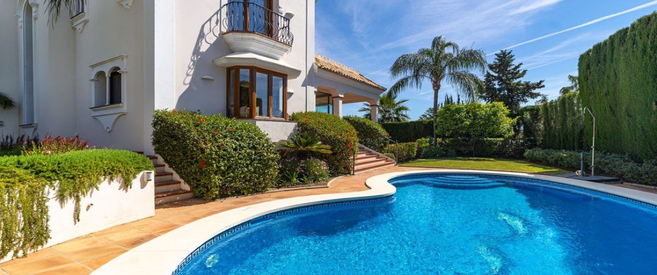 Rynek wtórny - Villa - Estepona - Atalaya