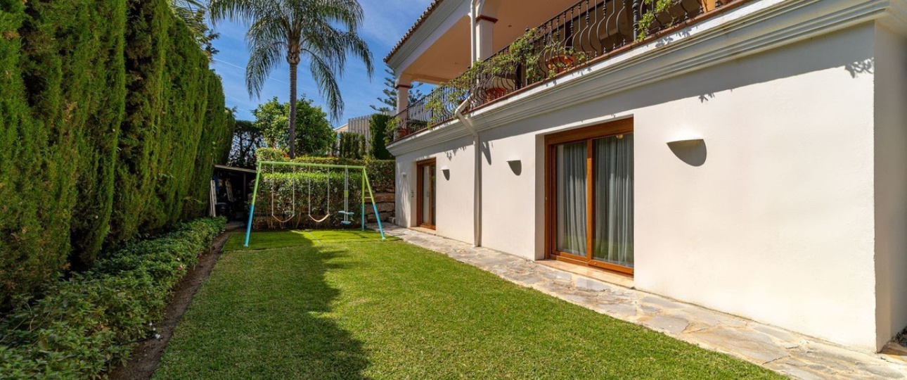 Rynek wtórny - Villa - Estepona - Atalaya