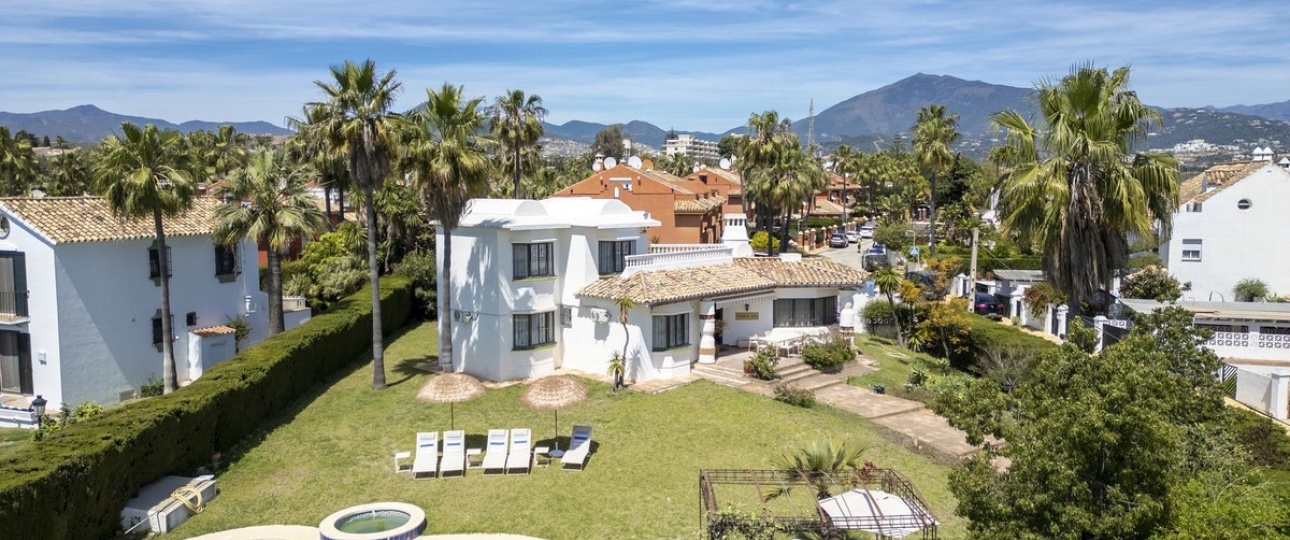 Rynek wtórny - Villa - Estepona - Atalaya