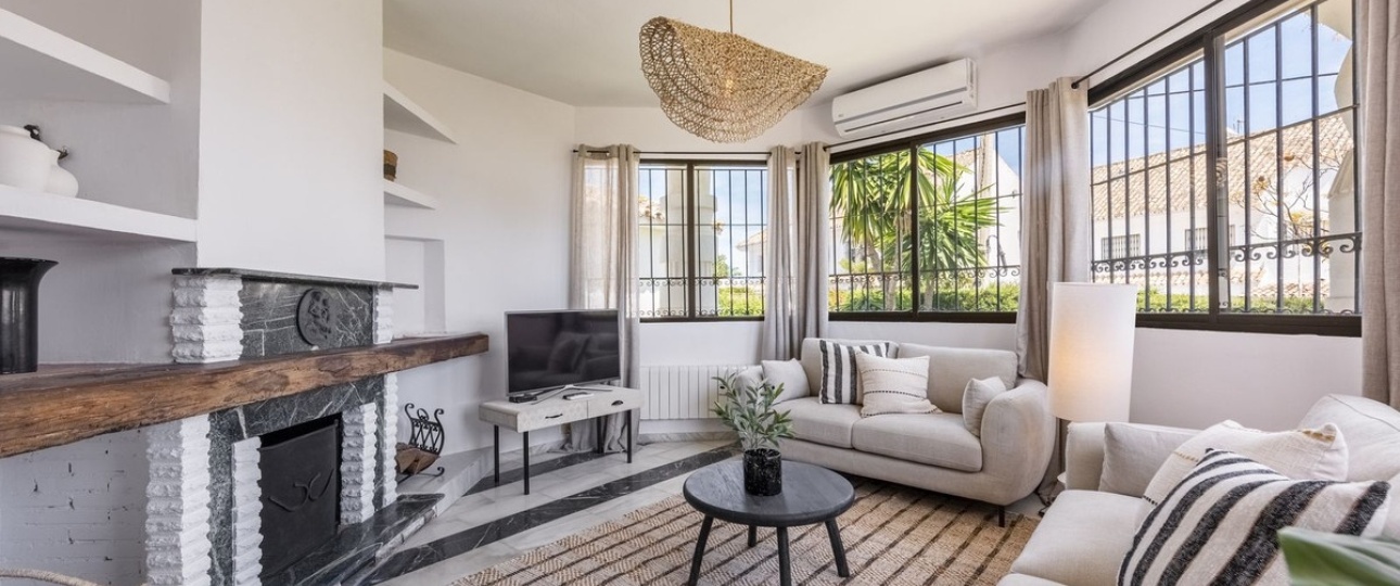 Rynek wtórny - Villa - Estepona - Atalaya