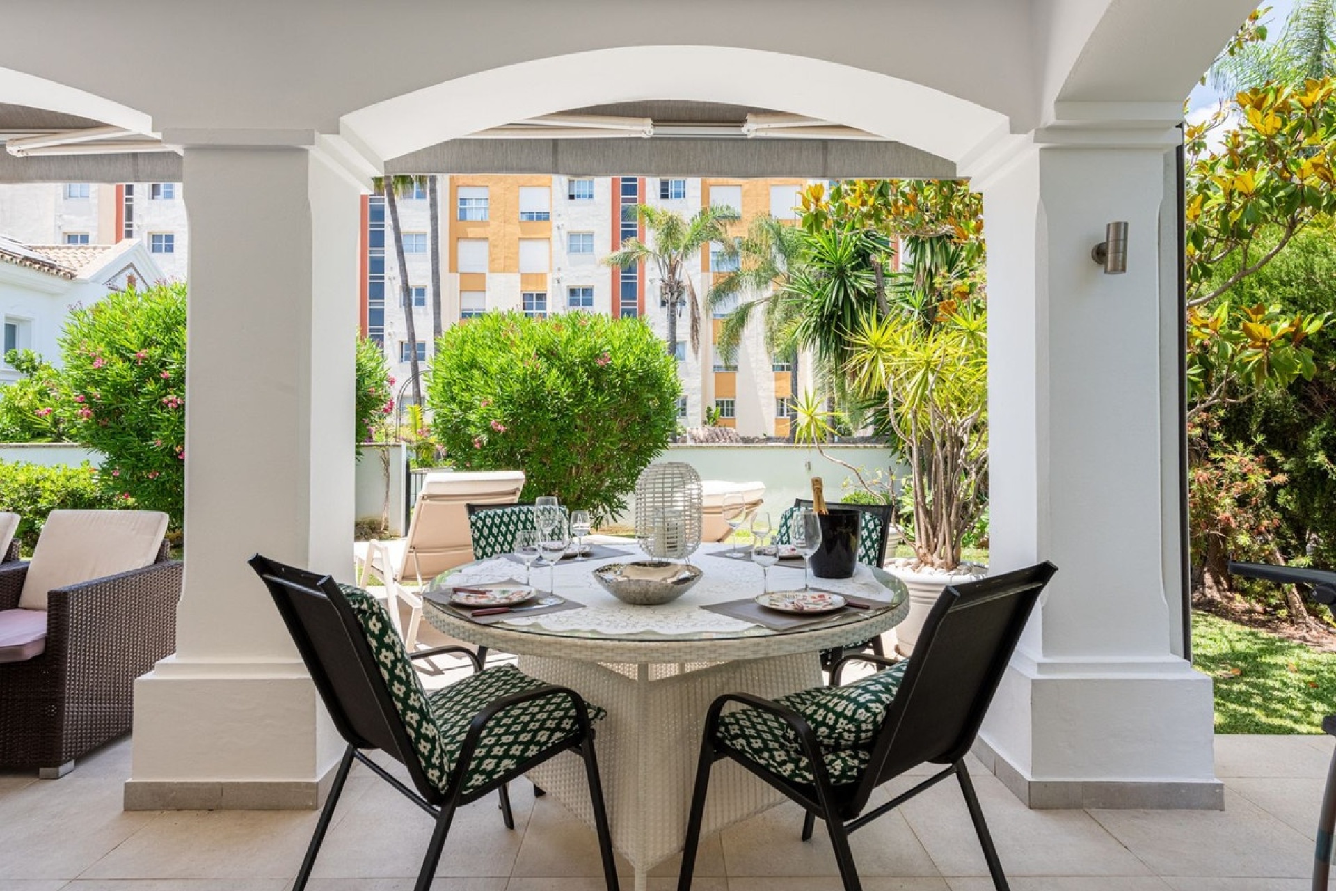 Rynek wtórny - Villa - Estepona - Atalaya