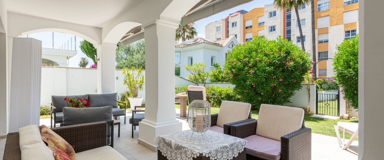 Rynek wtórny - Villa - Estepona - Atalaya