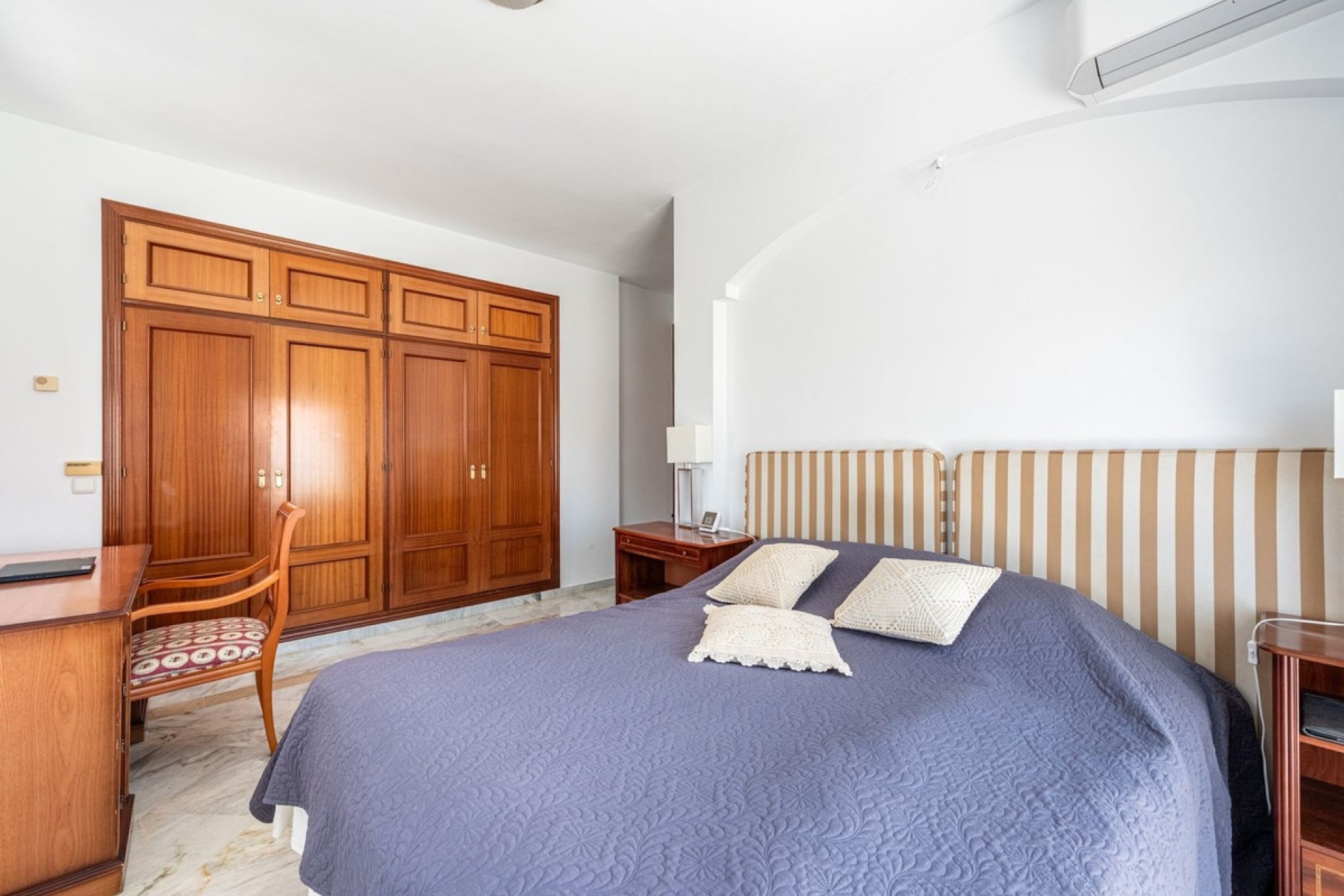 Rynek wtórny - Villa - Estepona - Atalaya