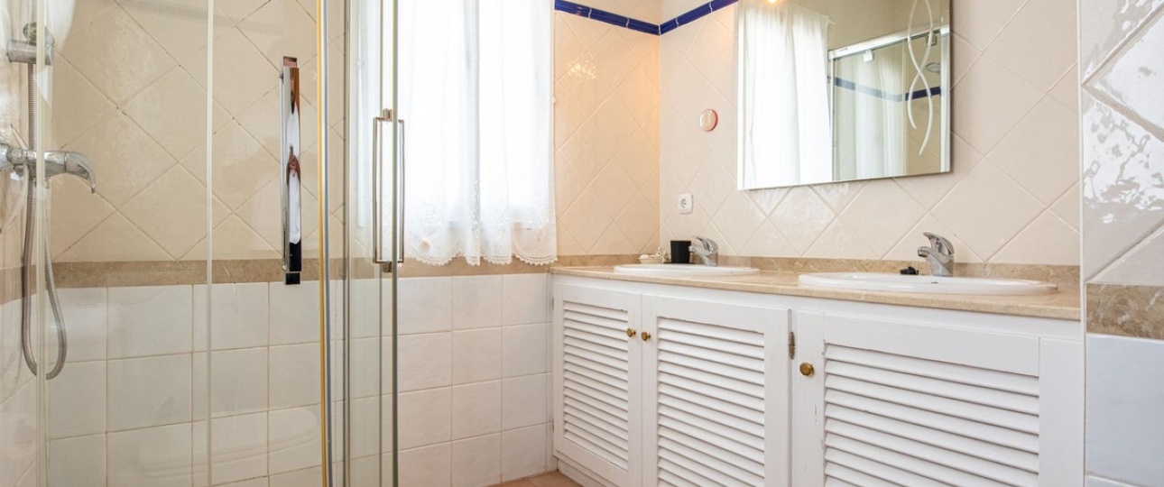 Rynek wtórny - Villa - Estepona - Atalaya