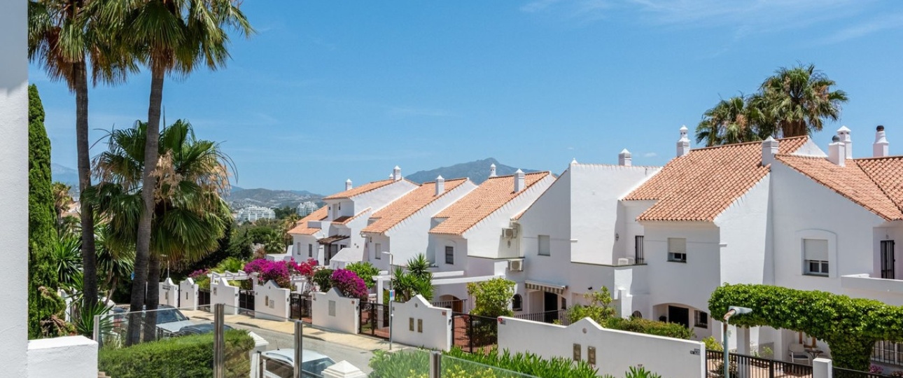 Rynek wtórny - Villa - Estepona - Atalaya