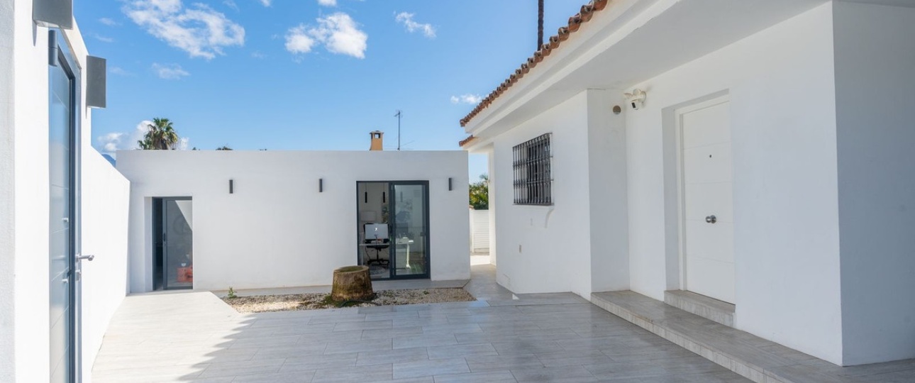 Rynek wtórny - Villa - Estepona - Atalaya