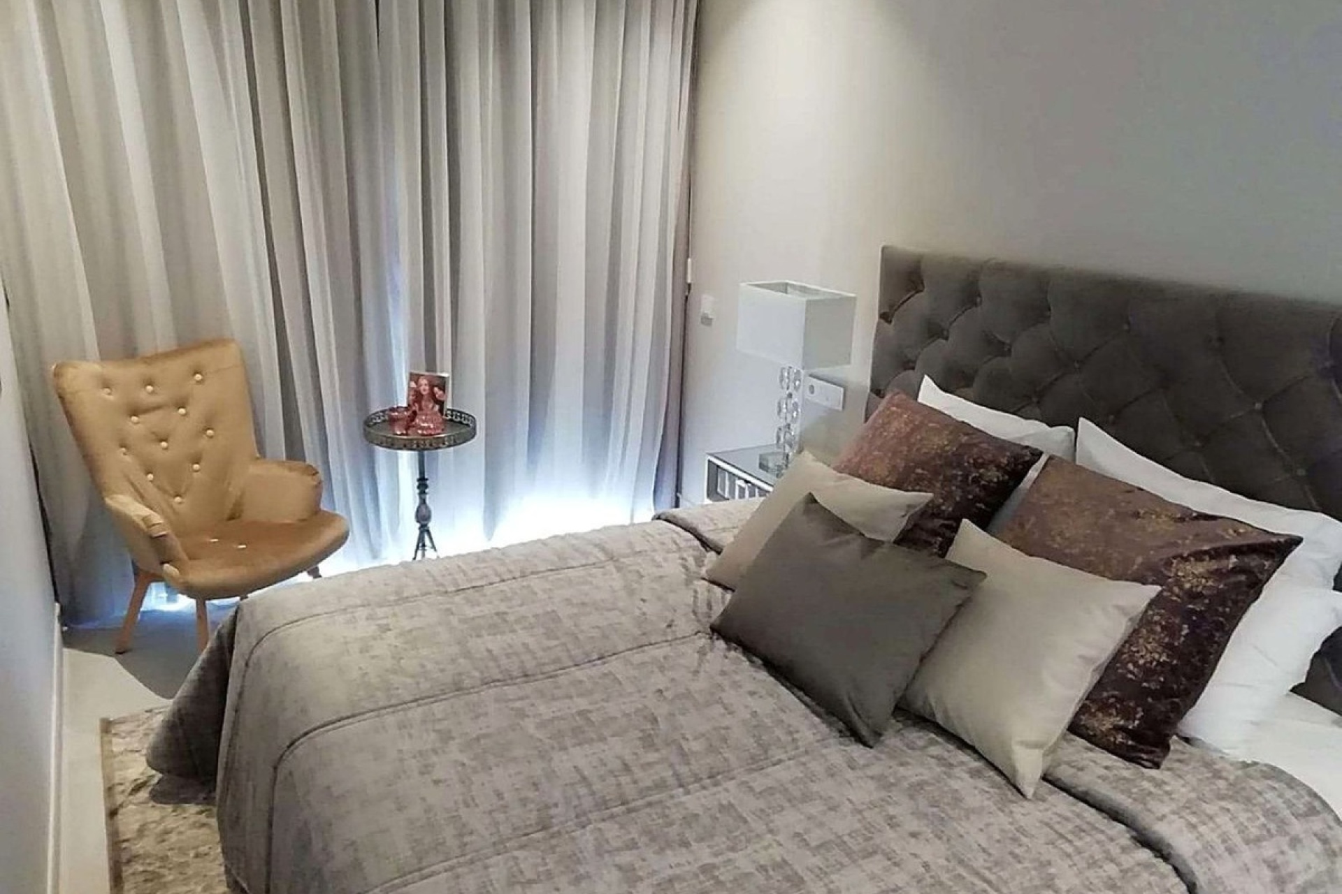 Rynek wtórny - Villa - Estepona - Atalaya