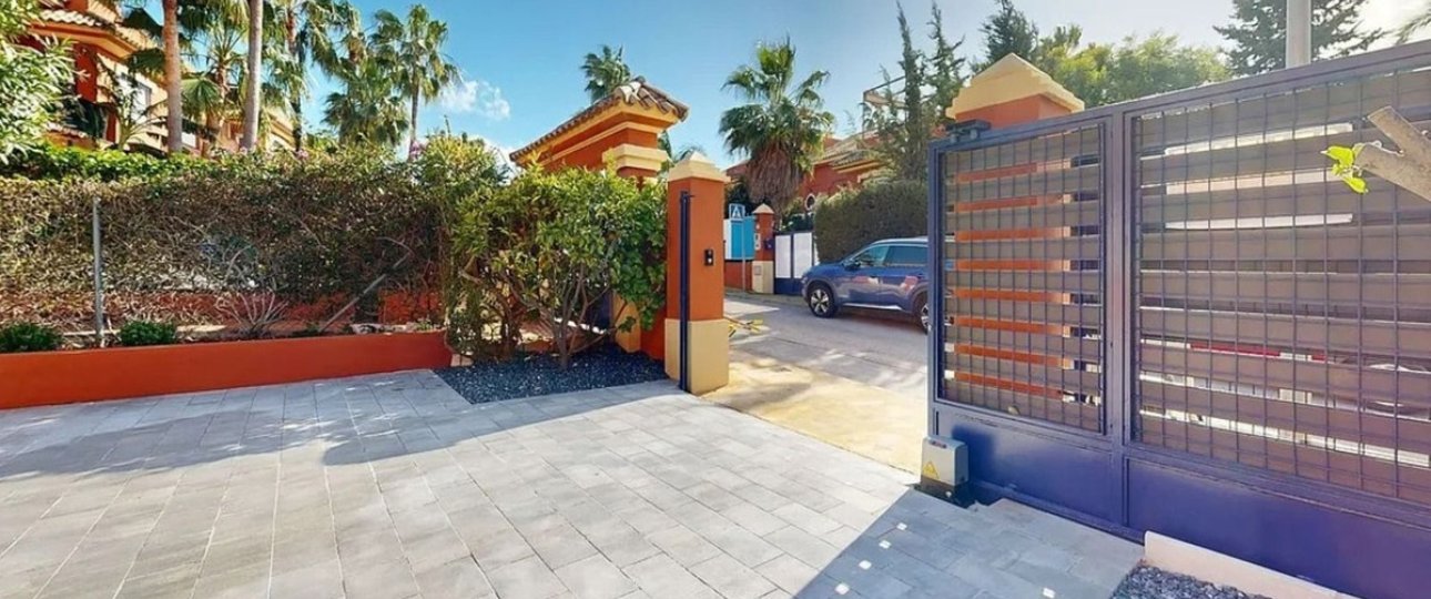 Rynek wtórny - Villa - Estepona - Atalaya