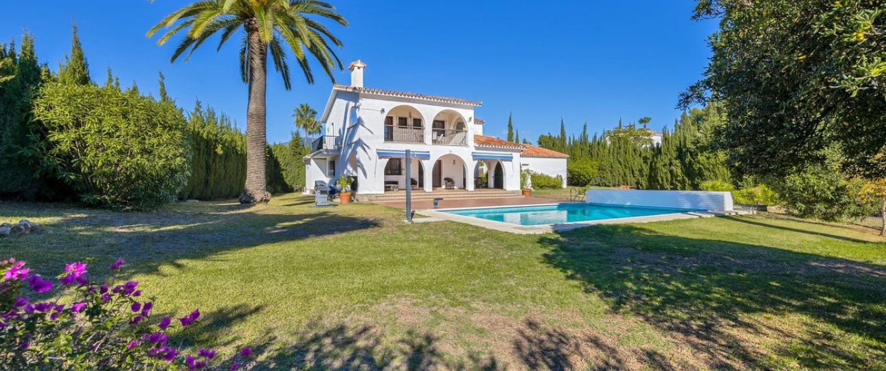 Rynek wtórny - Villa - Estepona - Atalaya