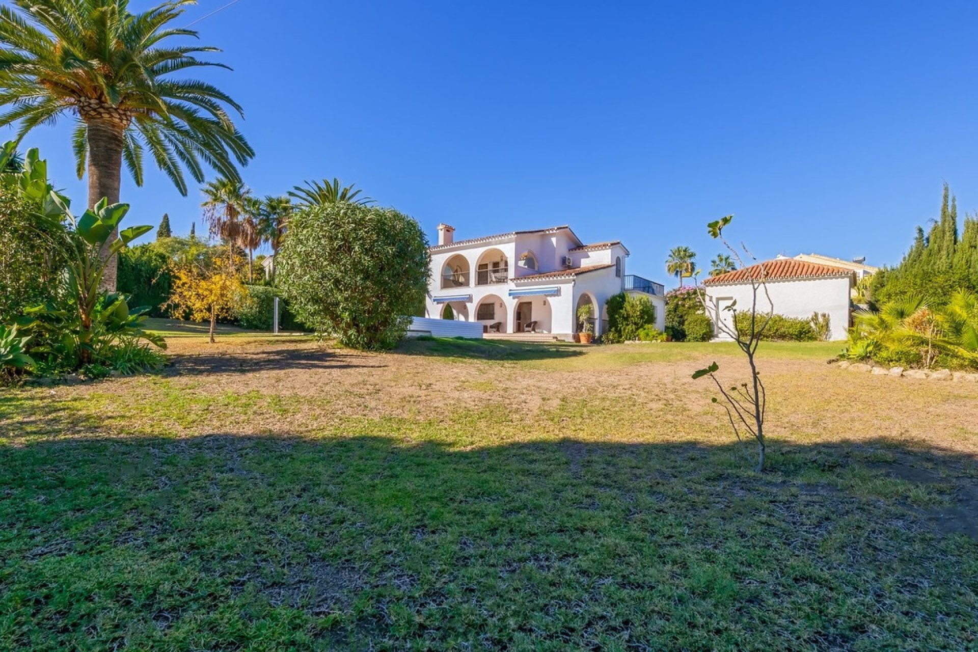 Rynek wtórny - Villa - Estepona - Atalaya