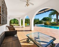 Rynek wtórny - Villa - Estepona - Atalaya