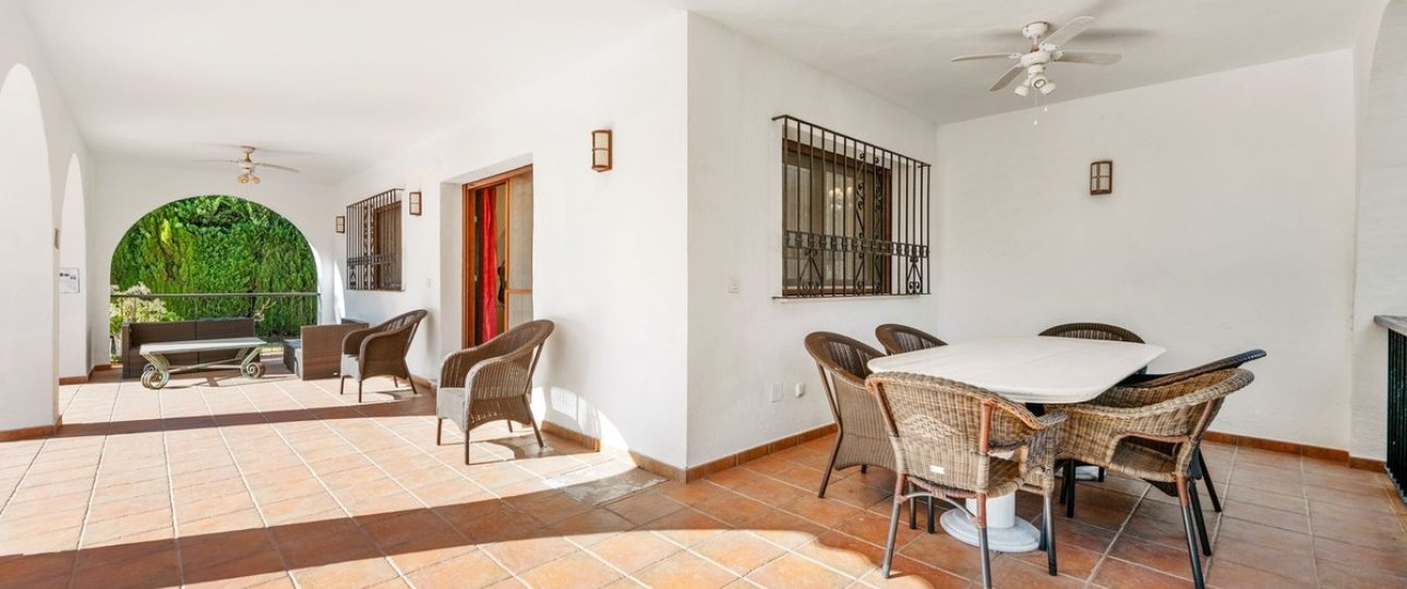 Rynek wtórny - Villa - Estepona - Atalaya