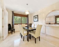 Rynek wtórny - Villa - Estepona - Atalaya