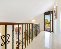 Rynek wtórny - Villa - Estepona - Atalaya