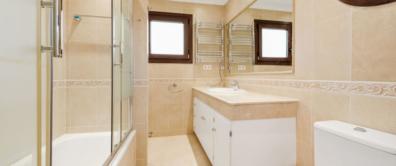 Rynek wtórny - Villa - Estepona - Atalaya