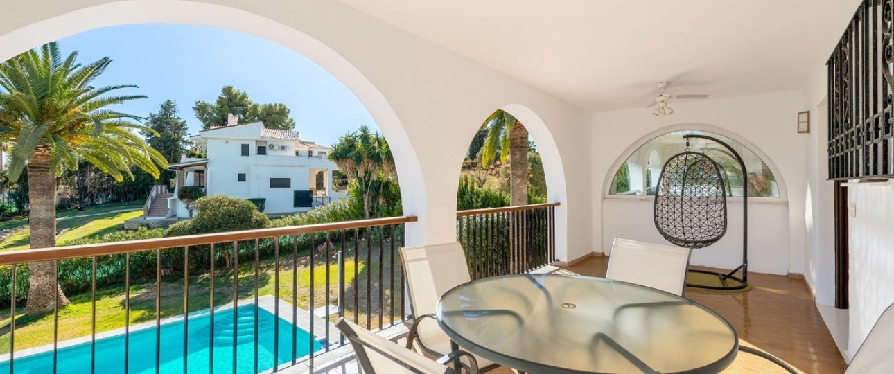 Rynek wtórny - Villa - Estepona - Atalaya