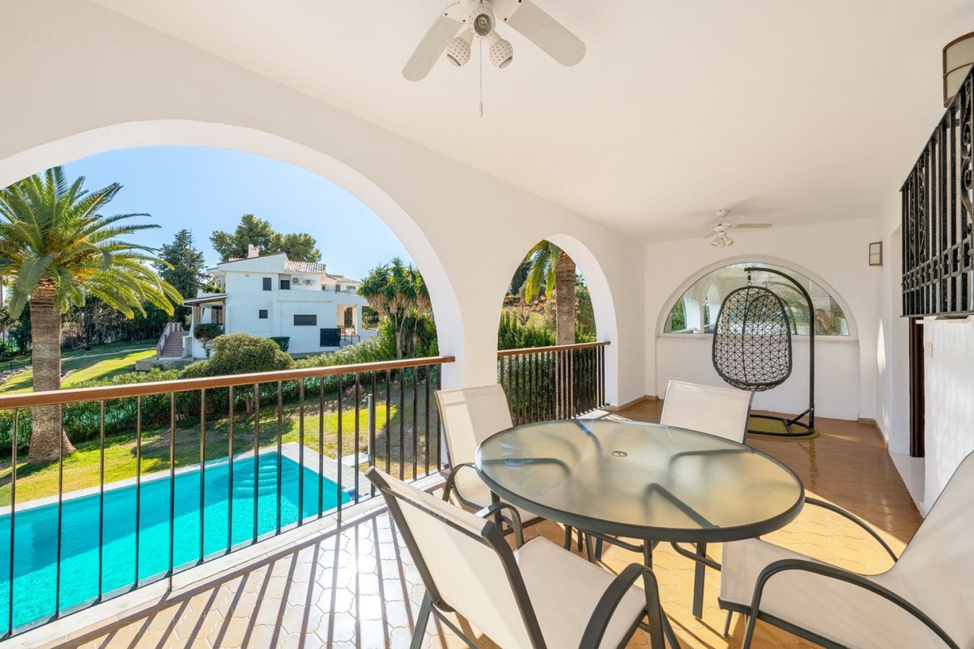 Rynek wtórny - Villa - Estepona - Atalaya