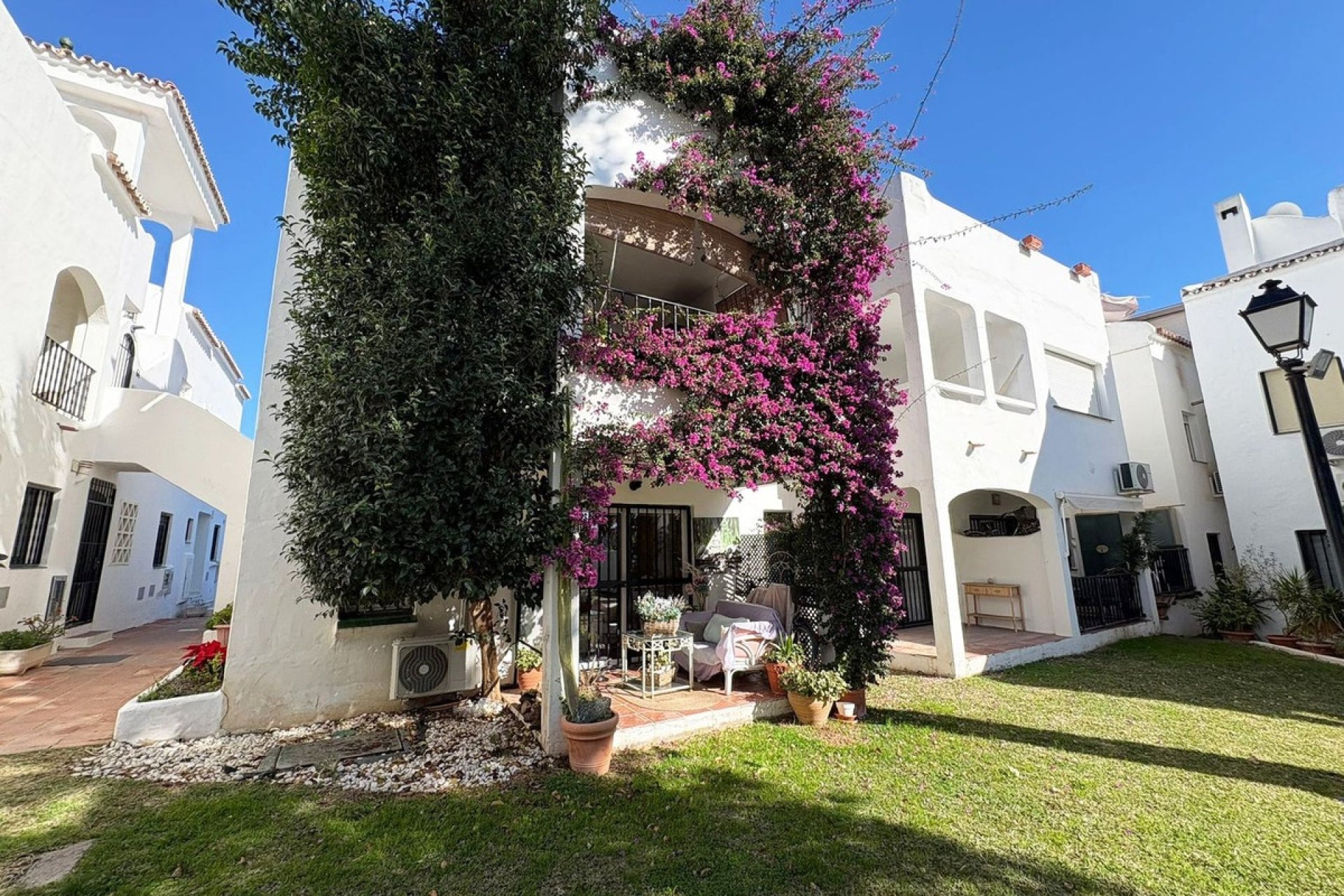 Rynek wtórny - Villa - Estepona - Bel Air