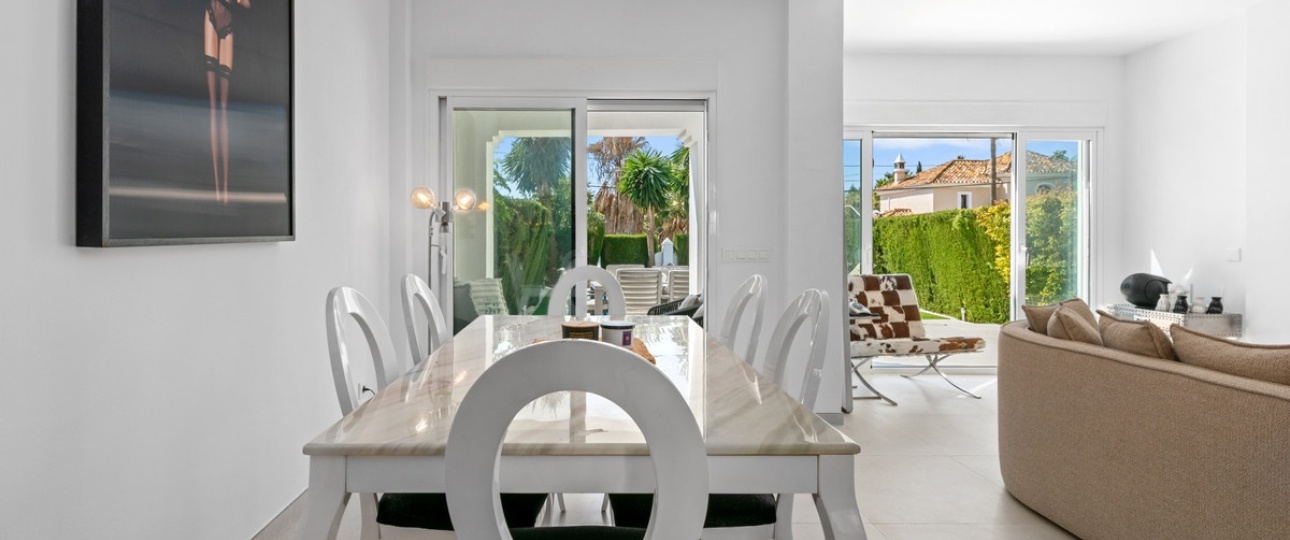 Rynek wtórny - Villa - Estepona - Bel Air