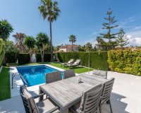 Rynek wtórny - Villa - Estepona - Bel Air