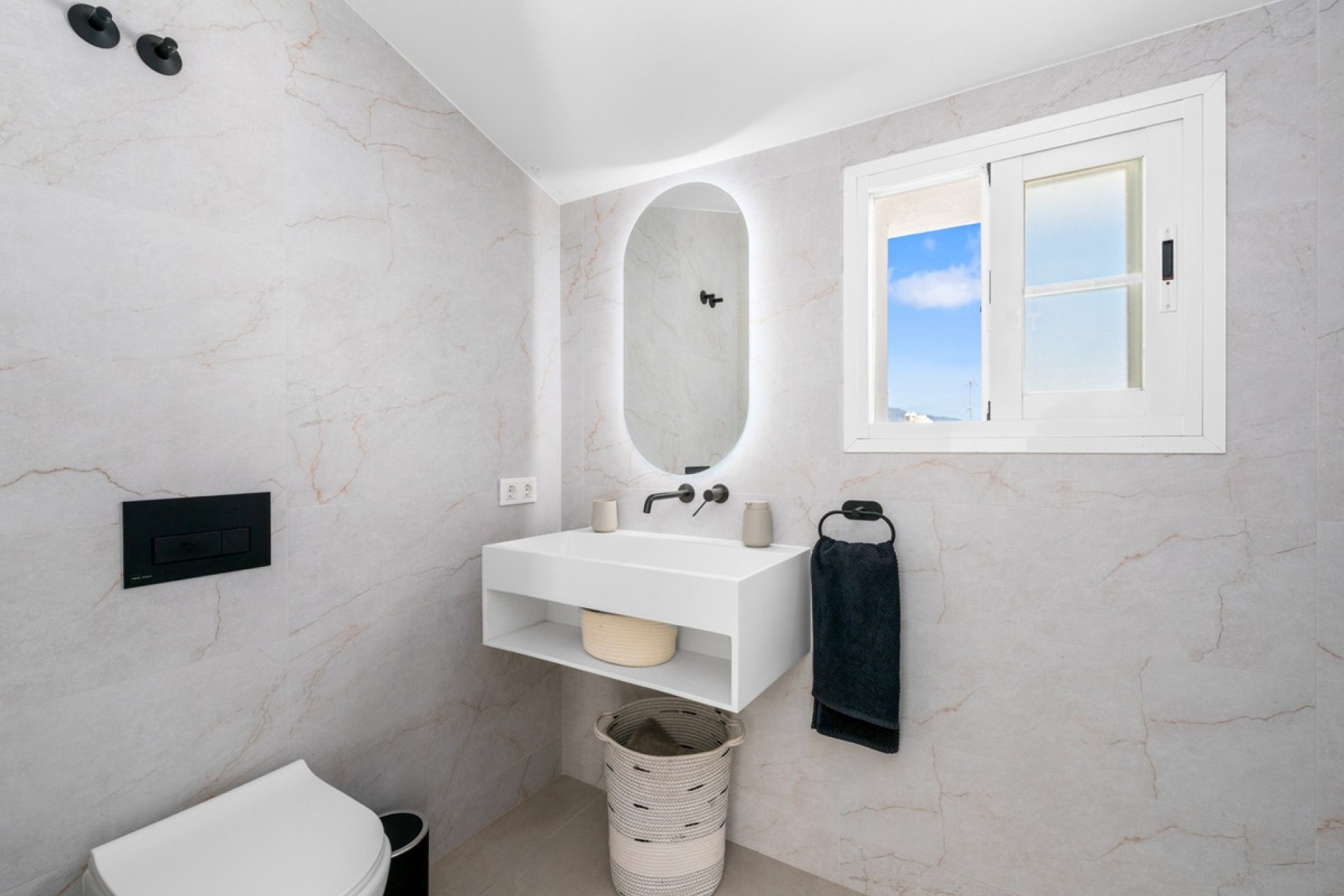 Rynek wtórny - Villa - Estepona - Bel Air